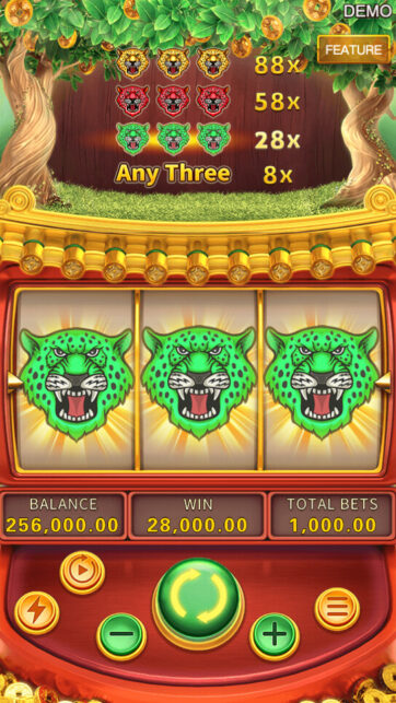 THE GOLDEN PANTHER slot game scene - FA CHAI Gaming